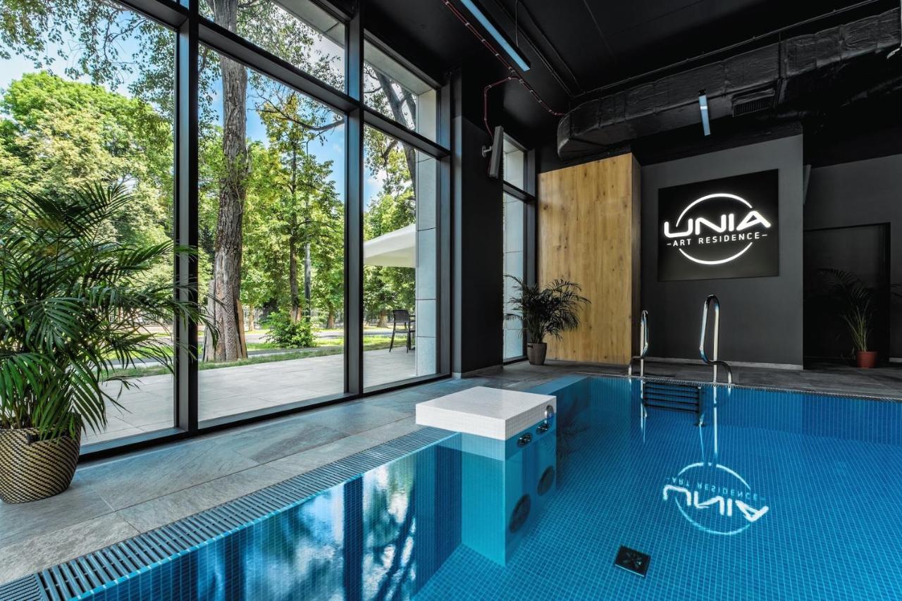 Platinium House & Basen-sauna Centrum *